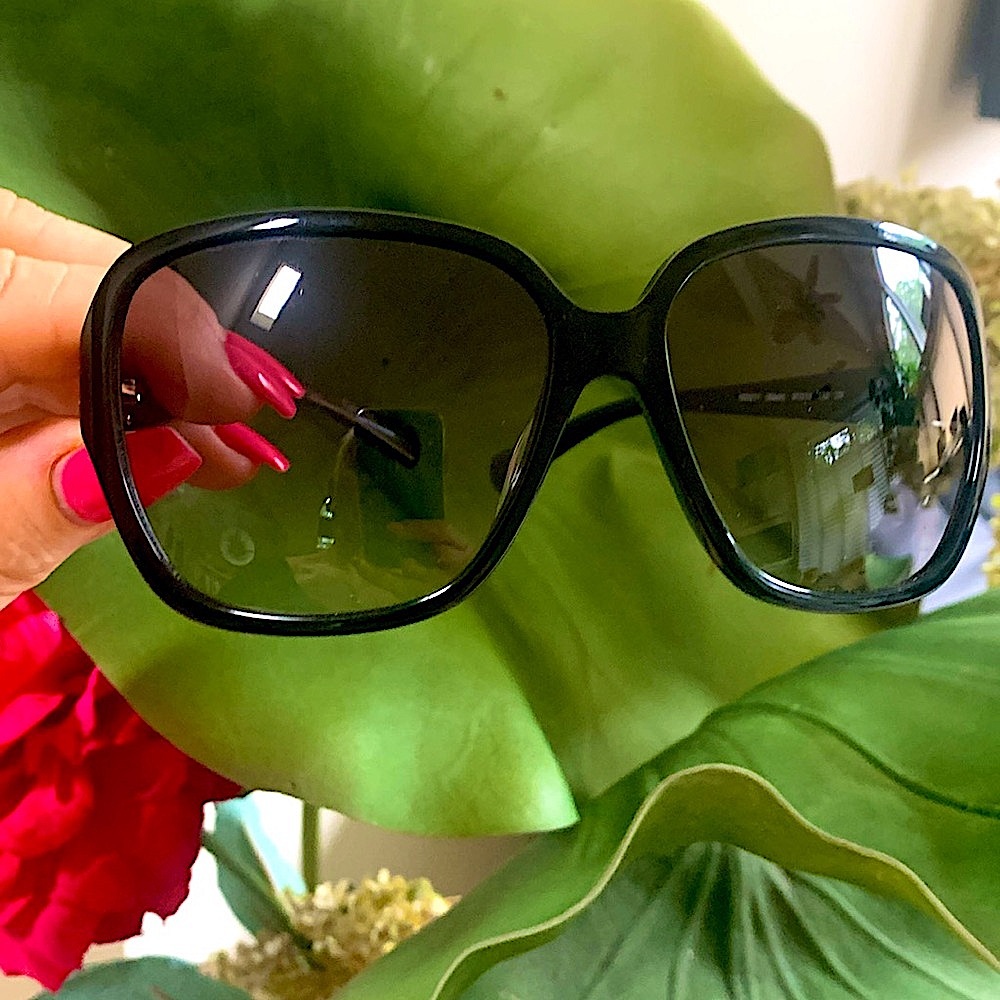 Coach New Sunglasses with Case, Cloth & Pamphlet NEW 4 Pieces - Picture 6 of 6